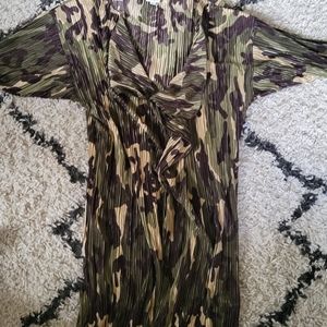 Womens Camo cardigan